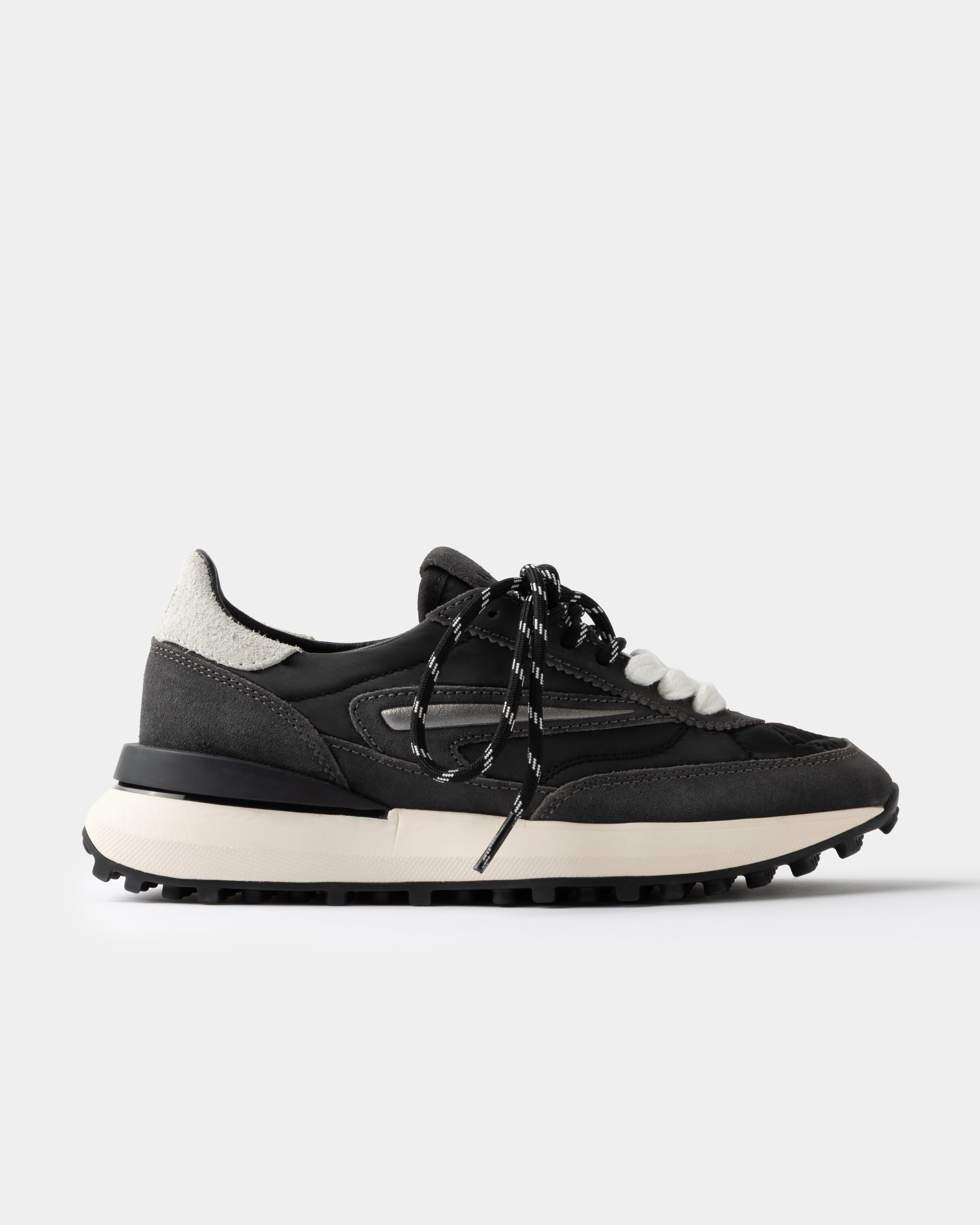 D.A.T.E. SNEAKERS