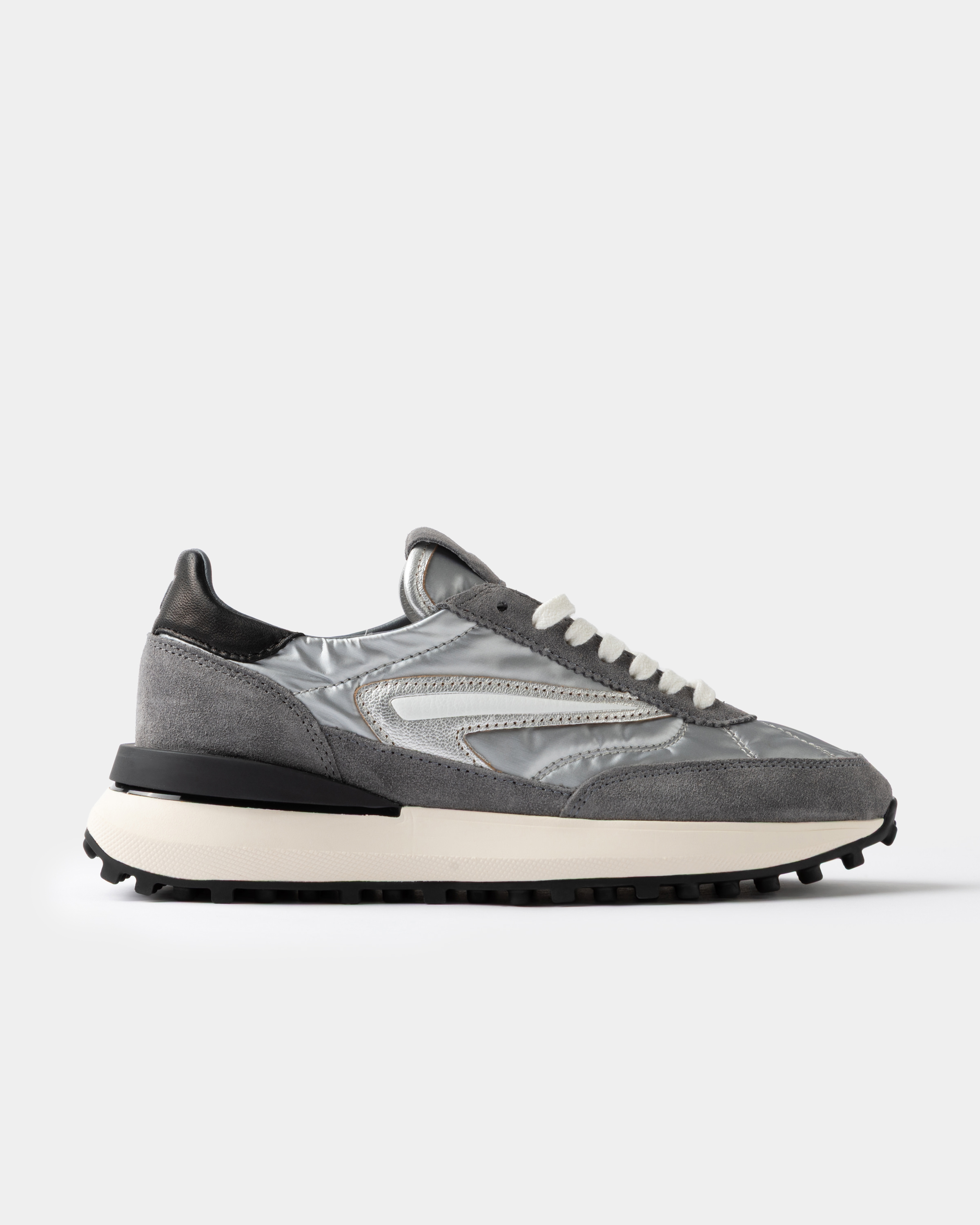 D.A.T.E. SNEAKERS