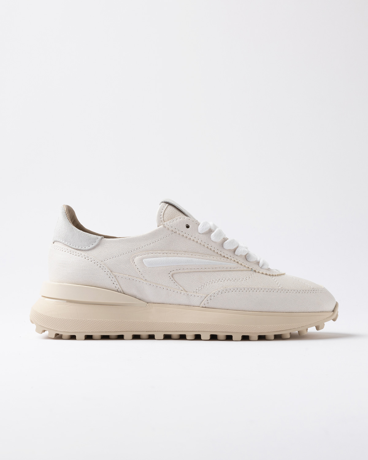 D.A.T.E.: ATHLETA NATURAL WHITE