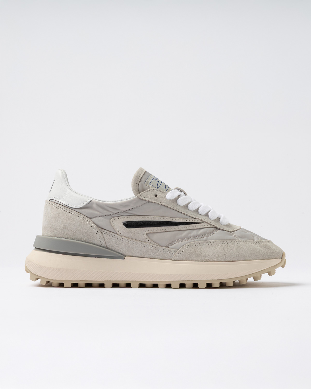 D.A.T.E.: ATHLETA NYLON LIGHT GREY