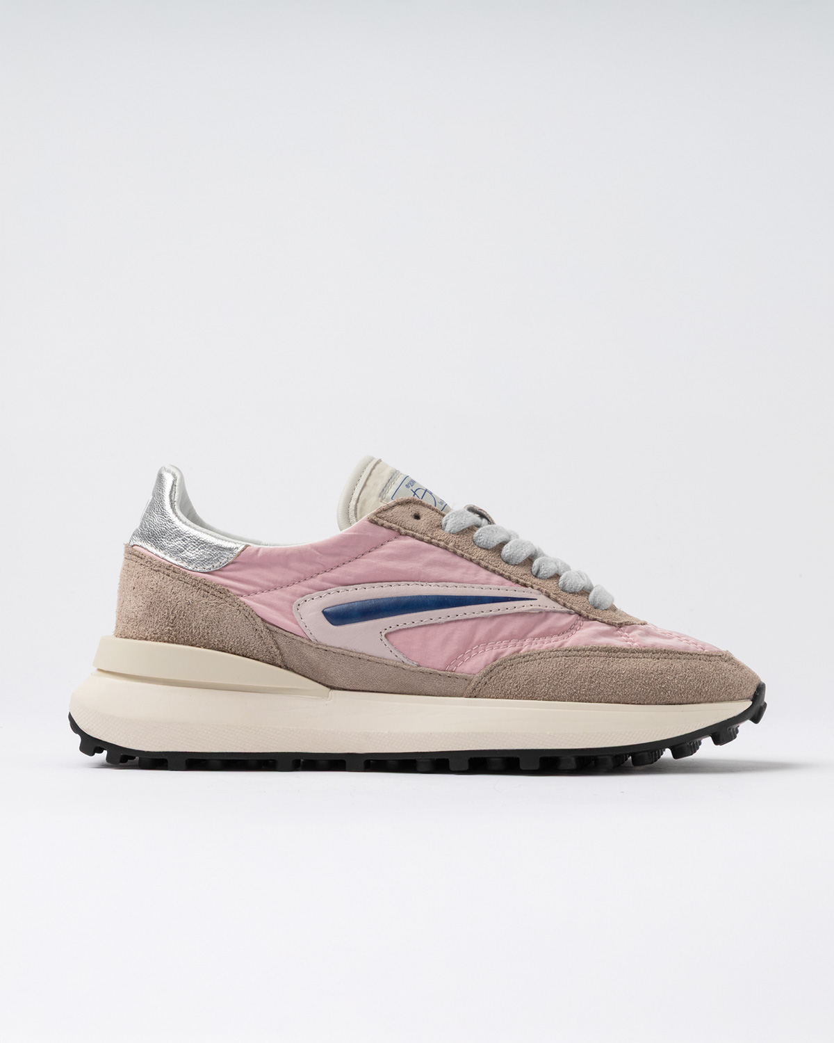 D.A.T.E.: ATHLETA NYLON PINK