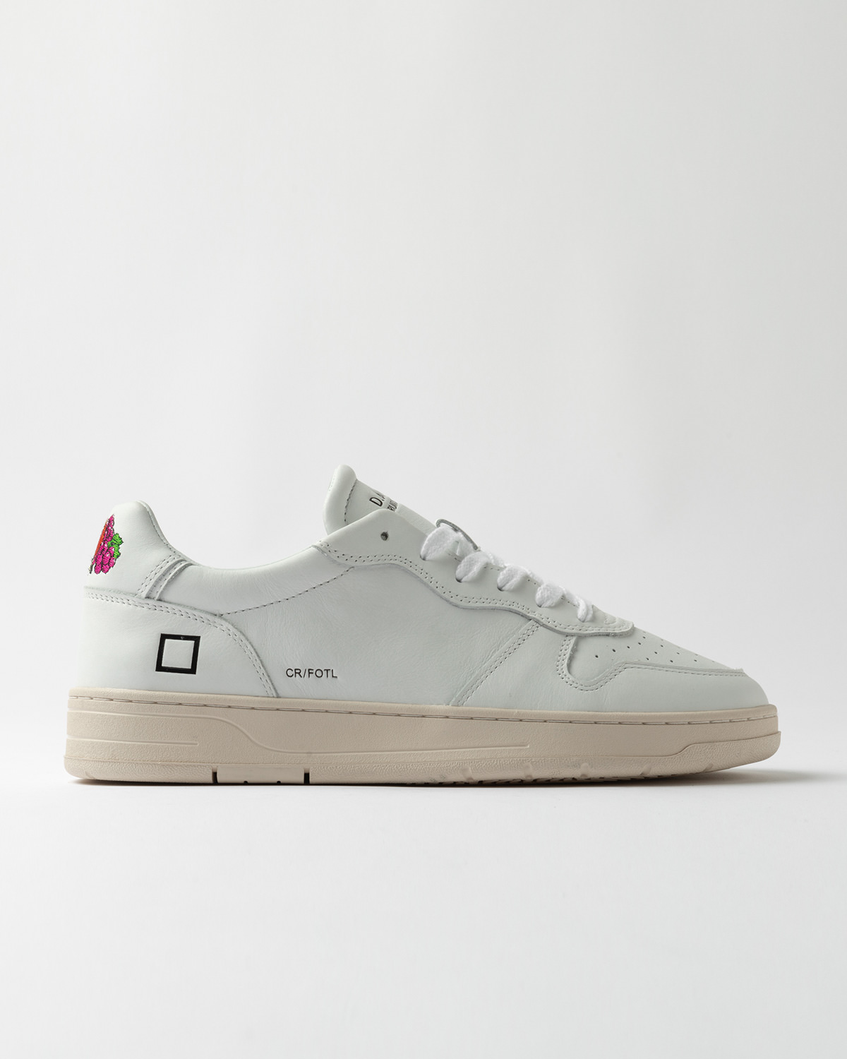 D.A.T.E.: COURT FRUIT WHITE