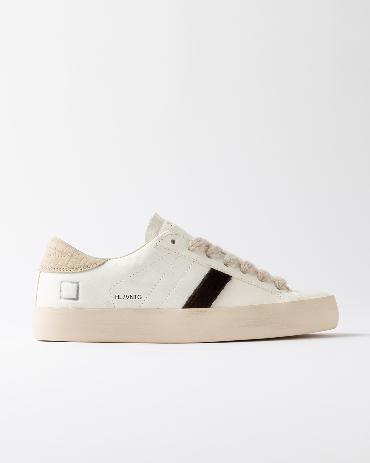 D.A.T.E.: HILL LOW VINTAGE MILK