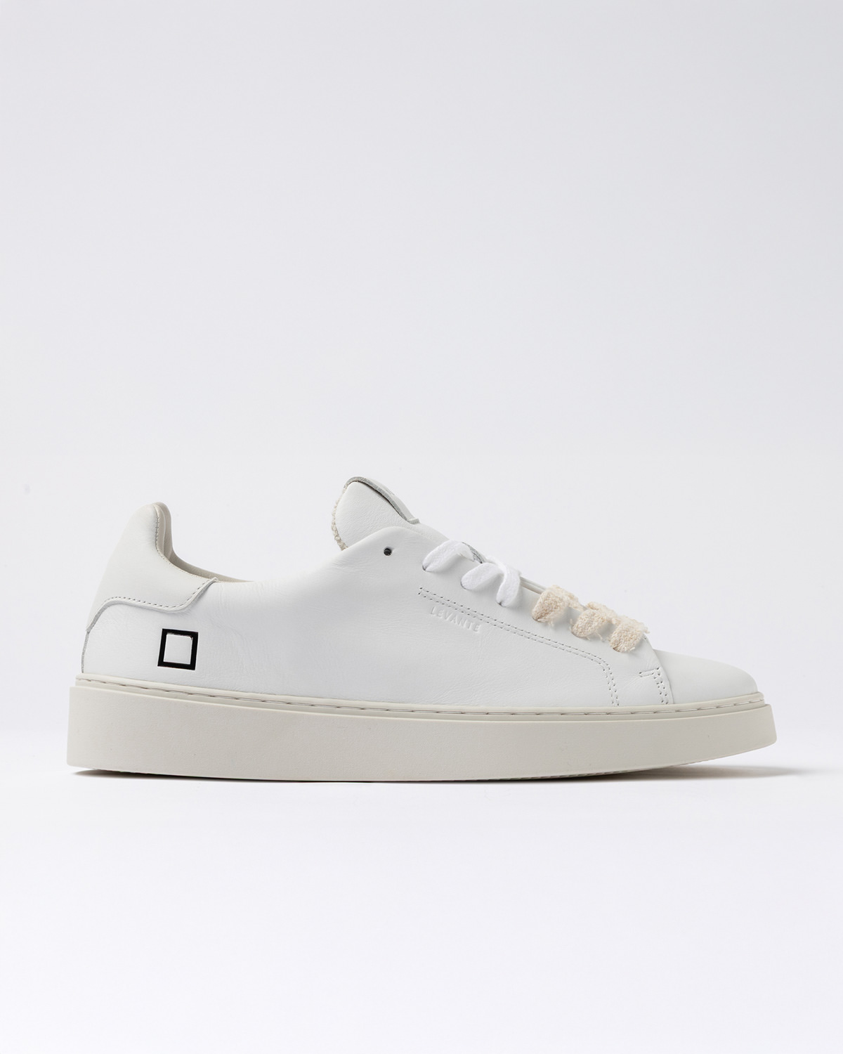 D.A.T.E.: LEVANTE CALF WHITE