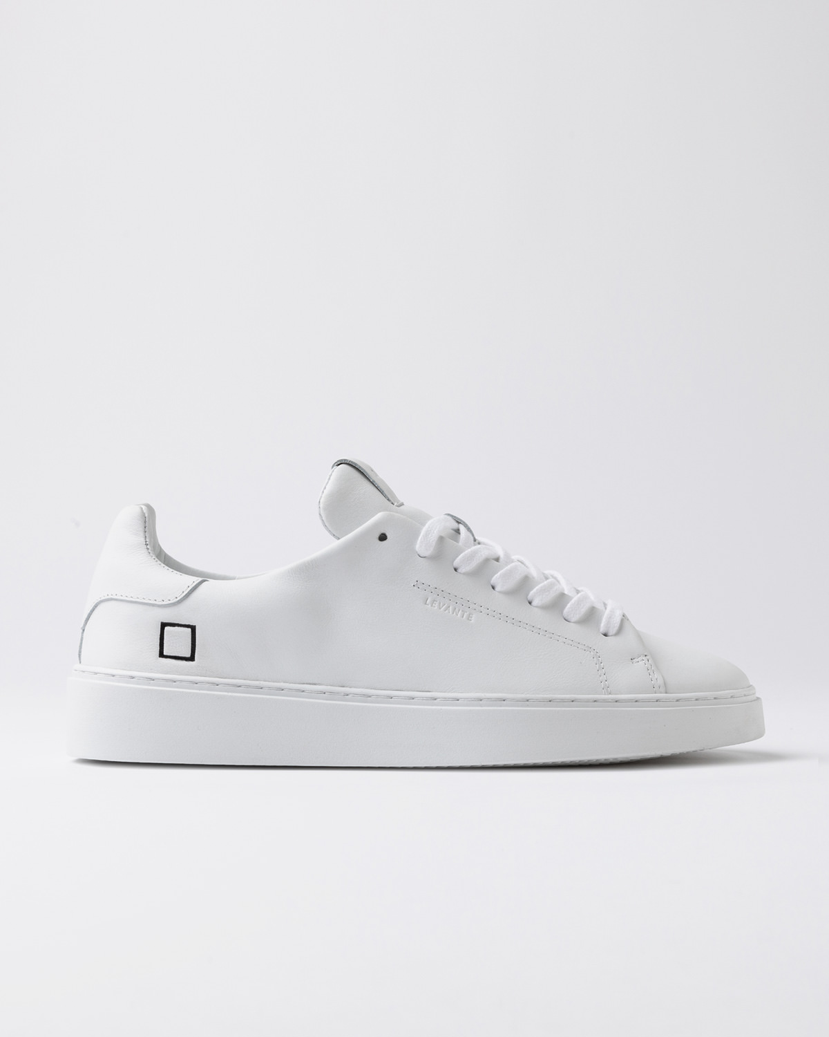 D.A.T.E.: LEVANTE MONO WHITE