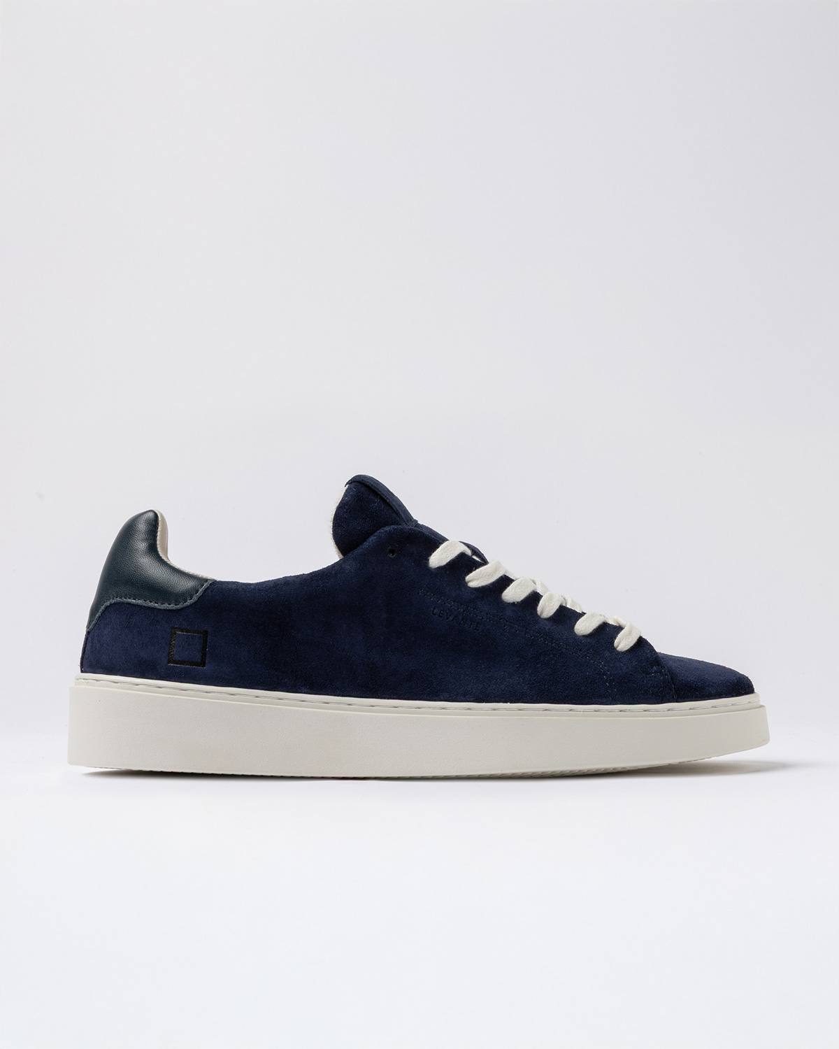 D.A.T.E.: LEVANTE SUEDE BLUE