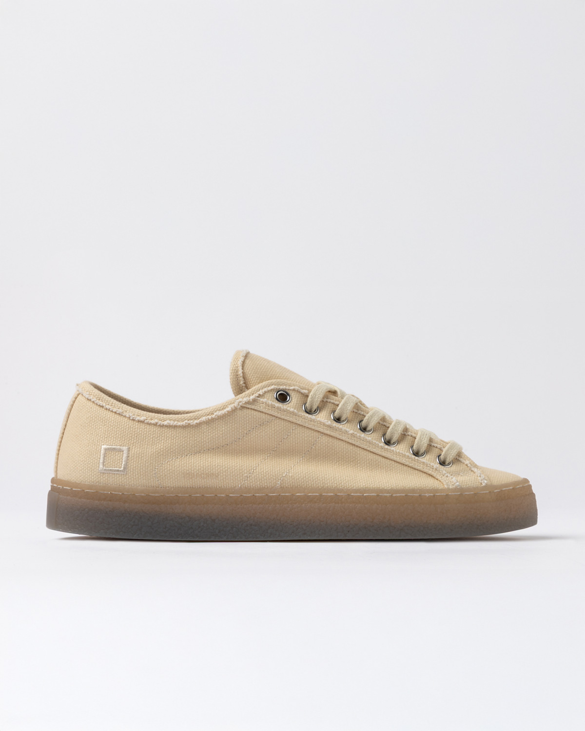 D.A.T.E.: TENDER CANVAS BEIGE