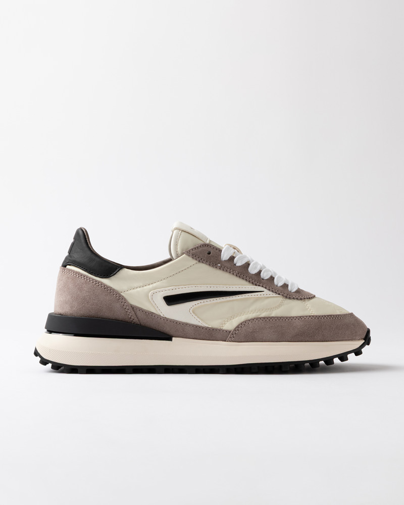 D.A.T.E.: ATHLETA NYLON MILK-BLACK