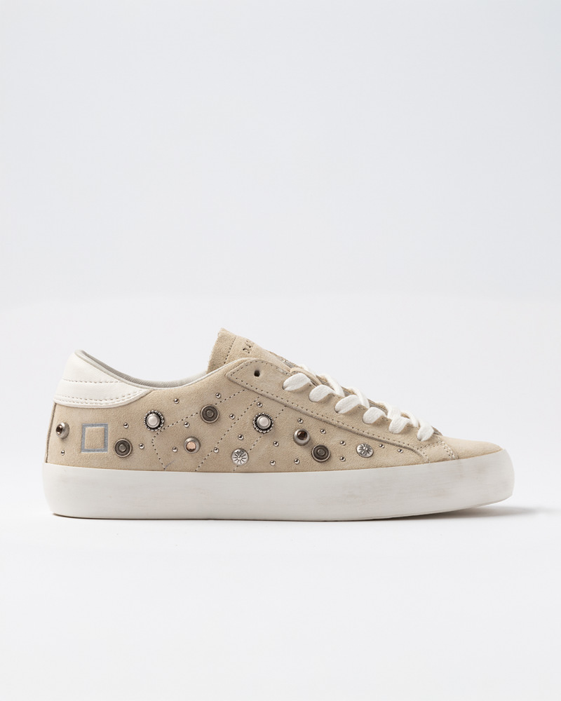 DATE HILL LOW STUDS BEIGE