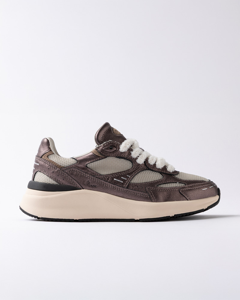 D.A.T.E.: MUSA LAMINATED TAUPE