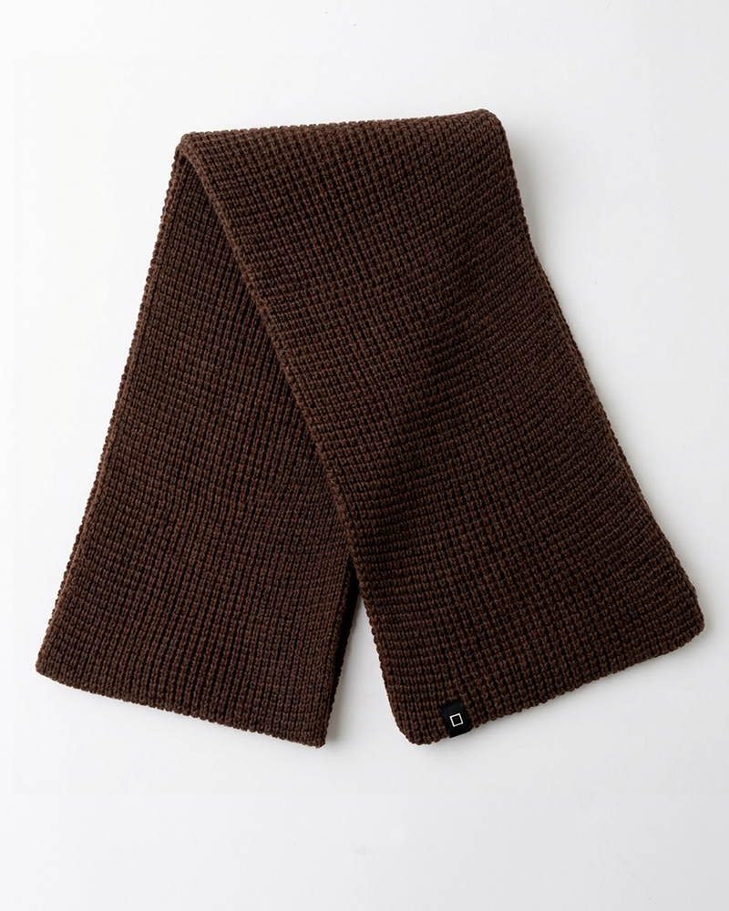 D.A.T.E.: SCARF BASIC BROWN