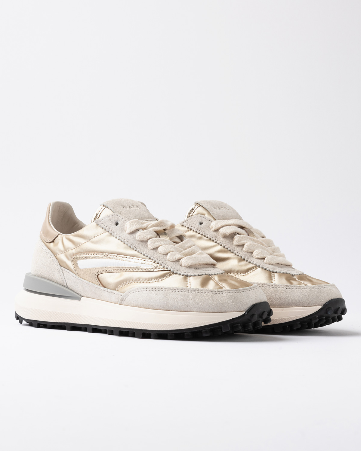 D.A.T.E.: ATHLETA LAMINATED PLATINUM