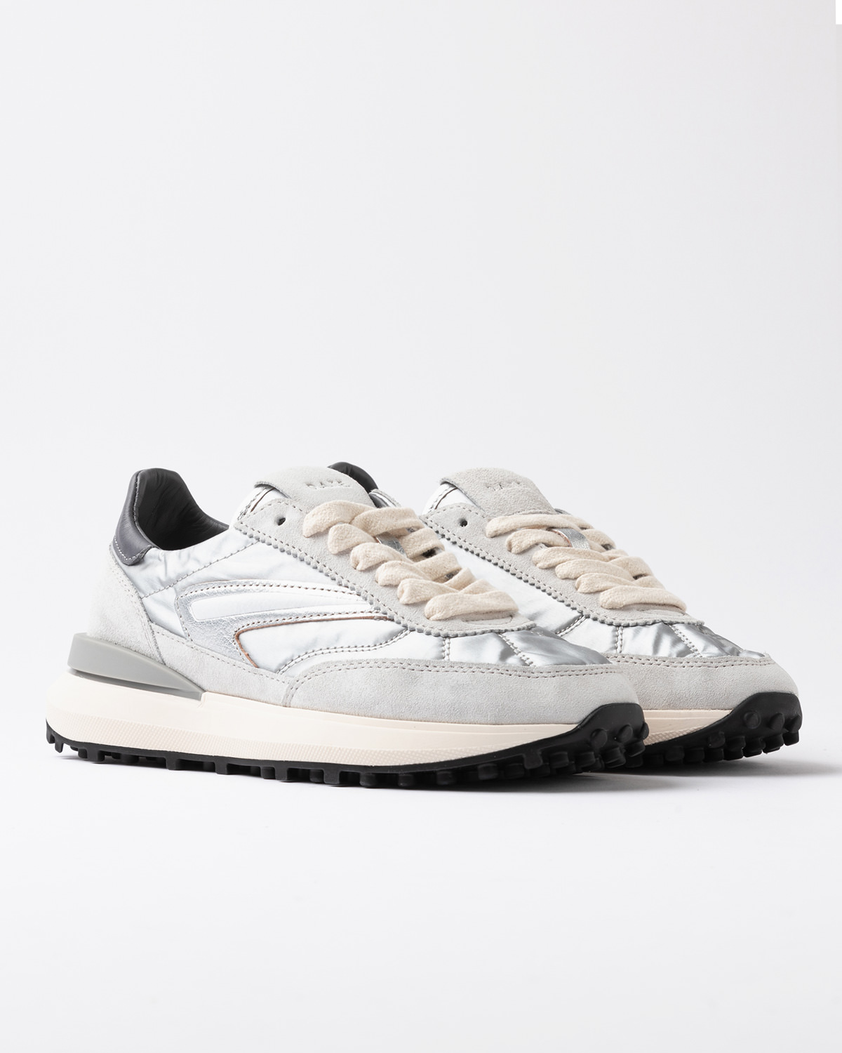 D.A.T.E.: ATHLETA LAMINATED SILVER