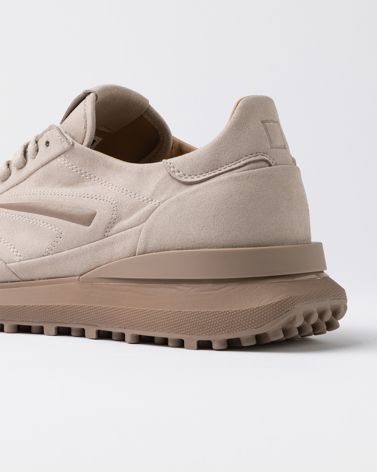 D.A.T.E.: ATHLETA NATURAL BEIGE