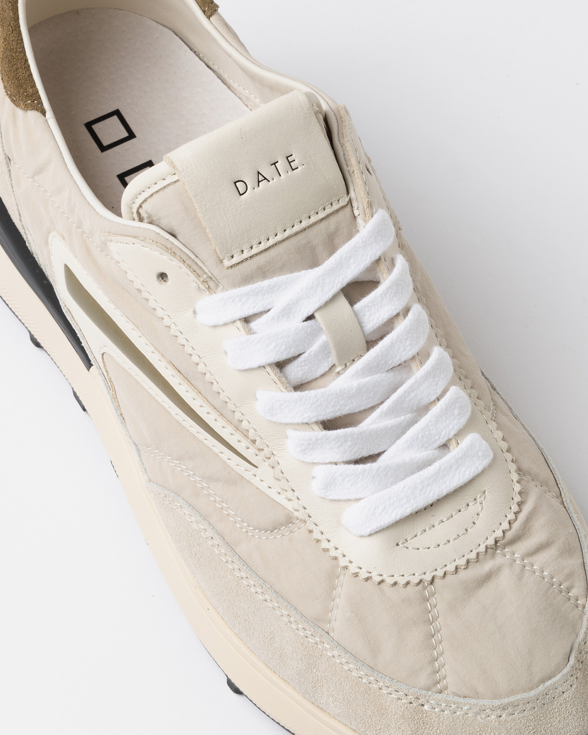 D.A.T.E.: ATHLETA NYLON BEIGE