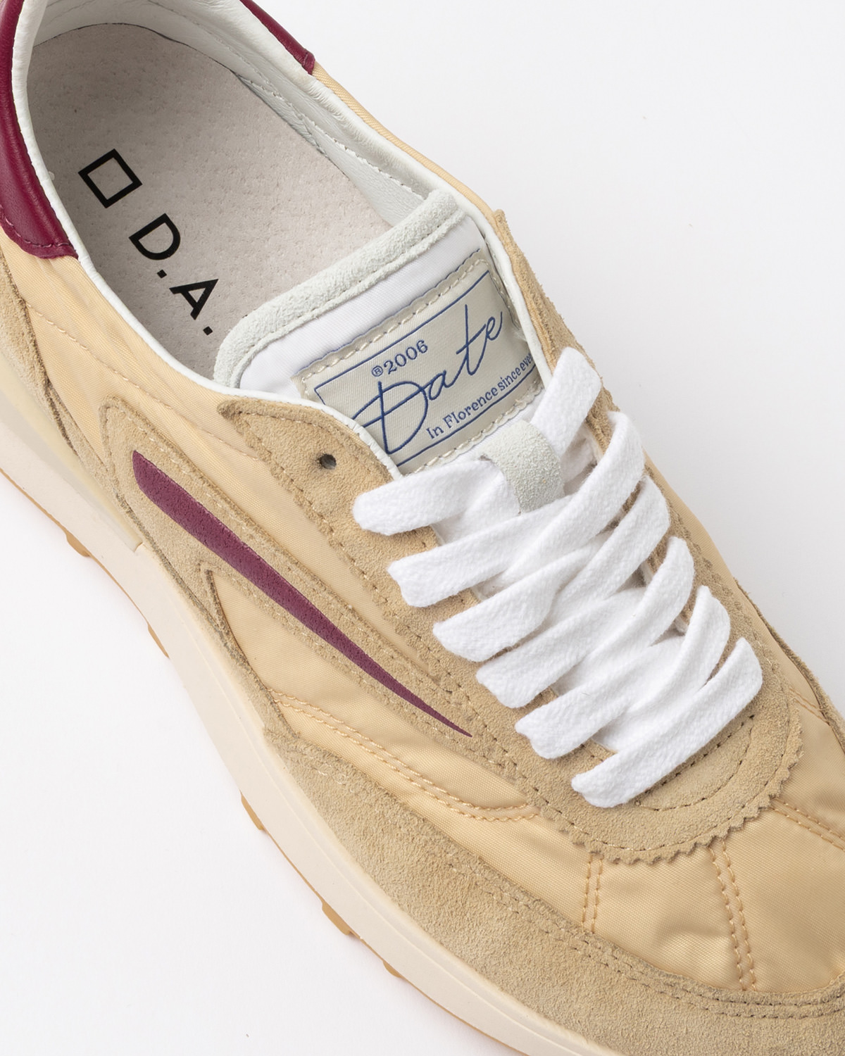 D.A.T.E.: ATHLETA NYLON BEIGE