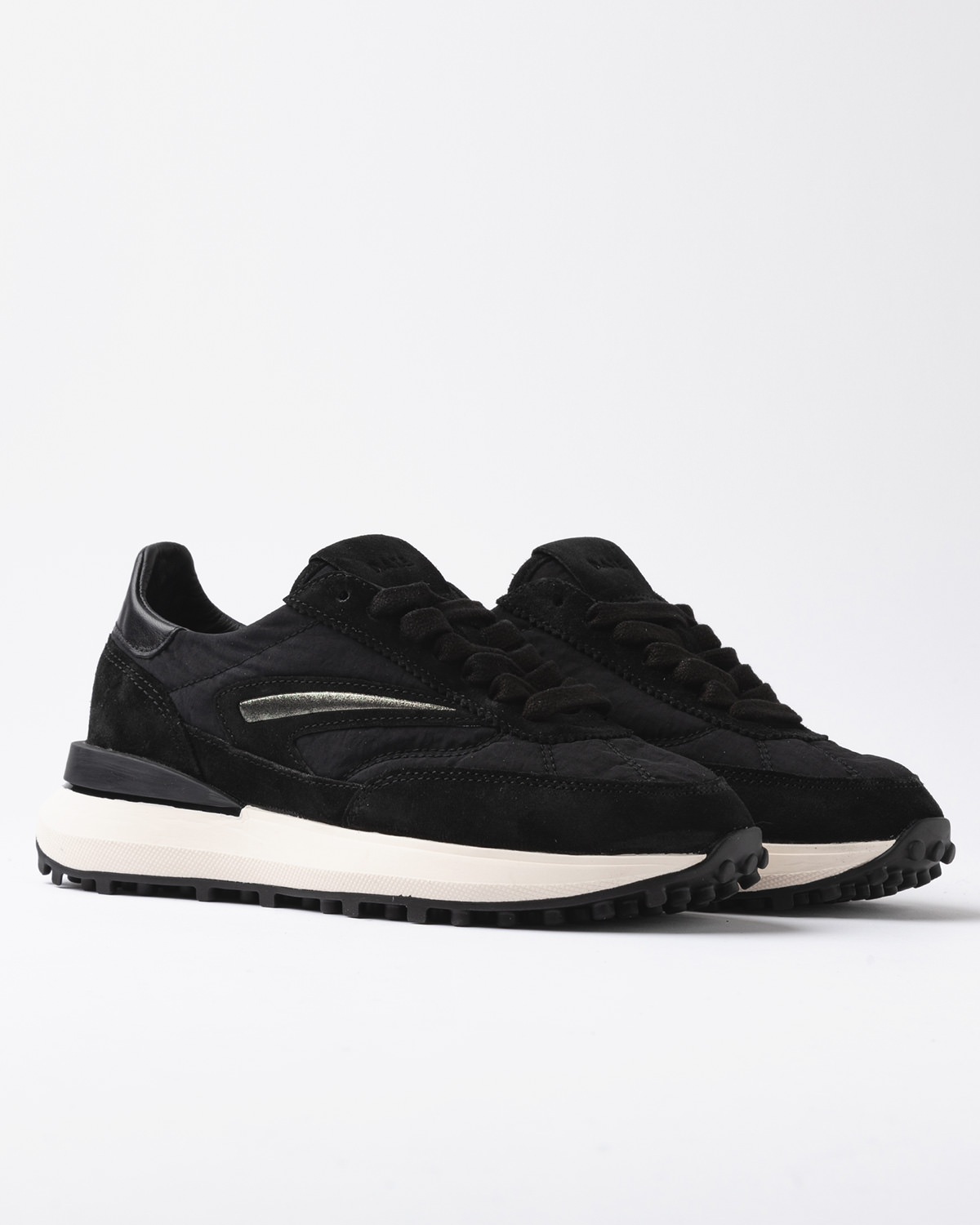 D.A.T.E.: ATHLETA NYLON BLACK