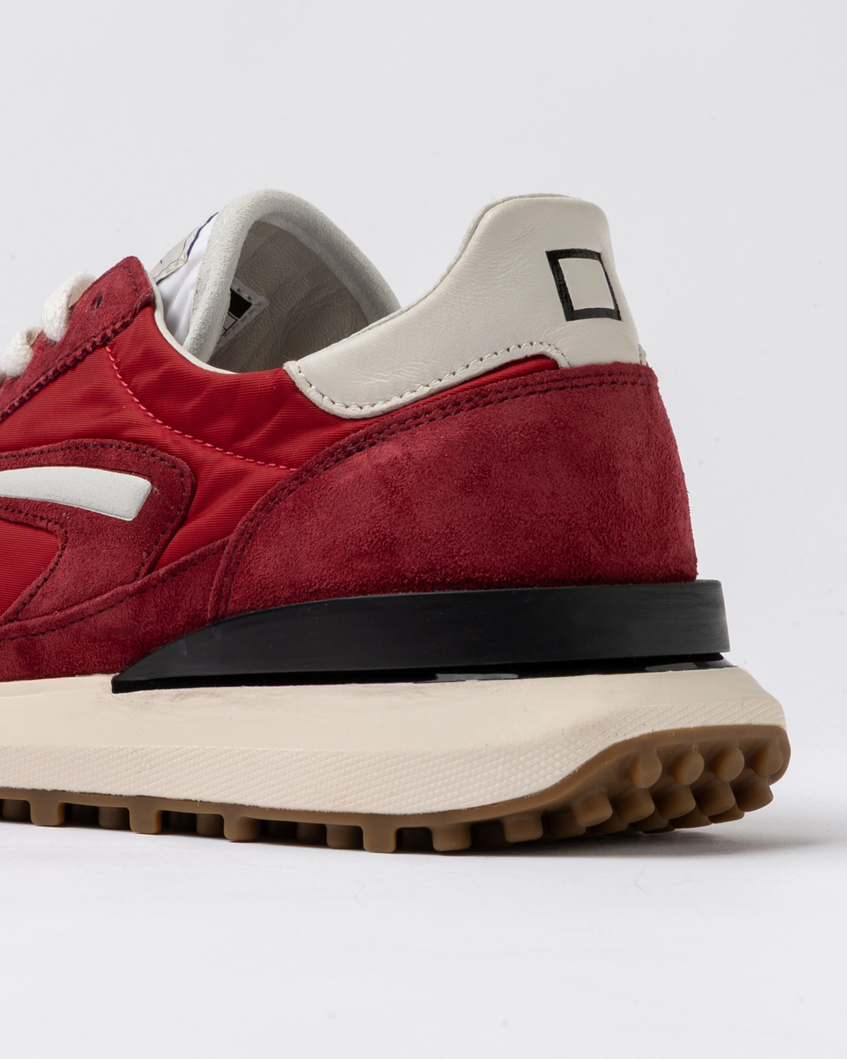 D.A.T.E.: ATHLETA NYLON BORDEAUX