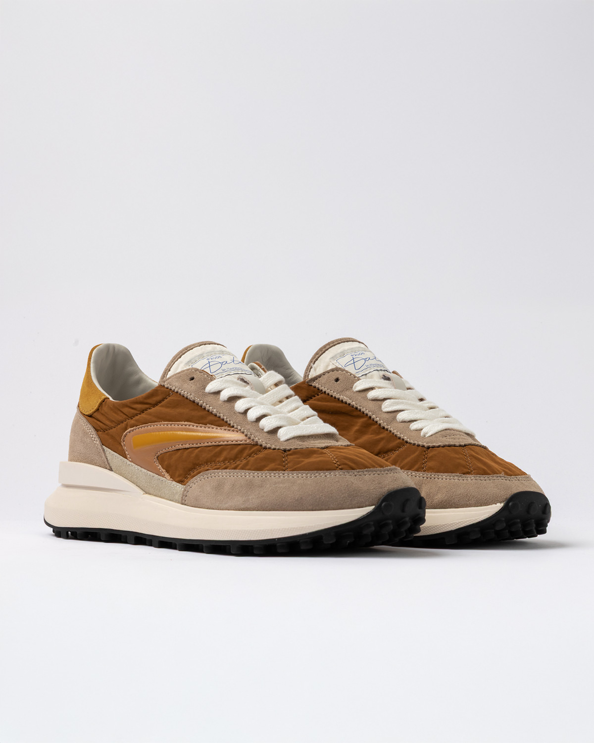 D.A.T.E.: ATHLETA NYLON CUOIO