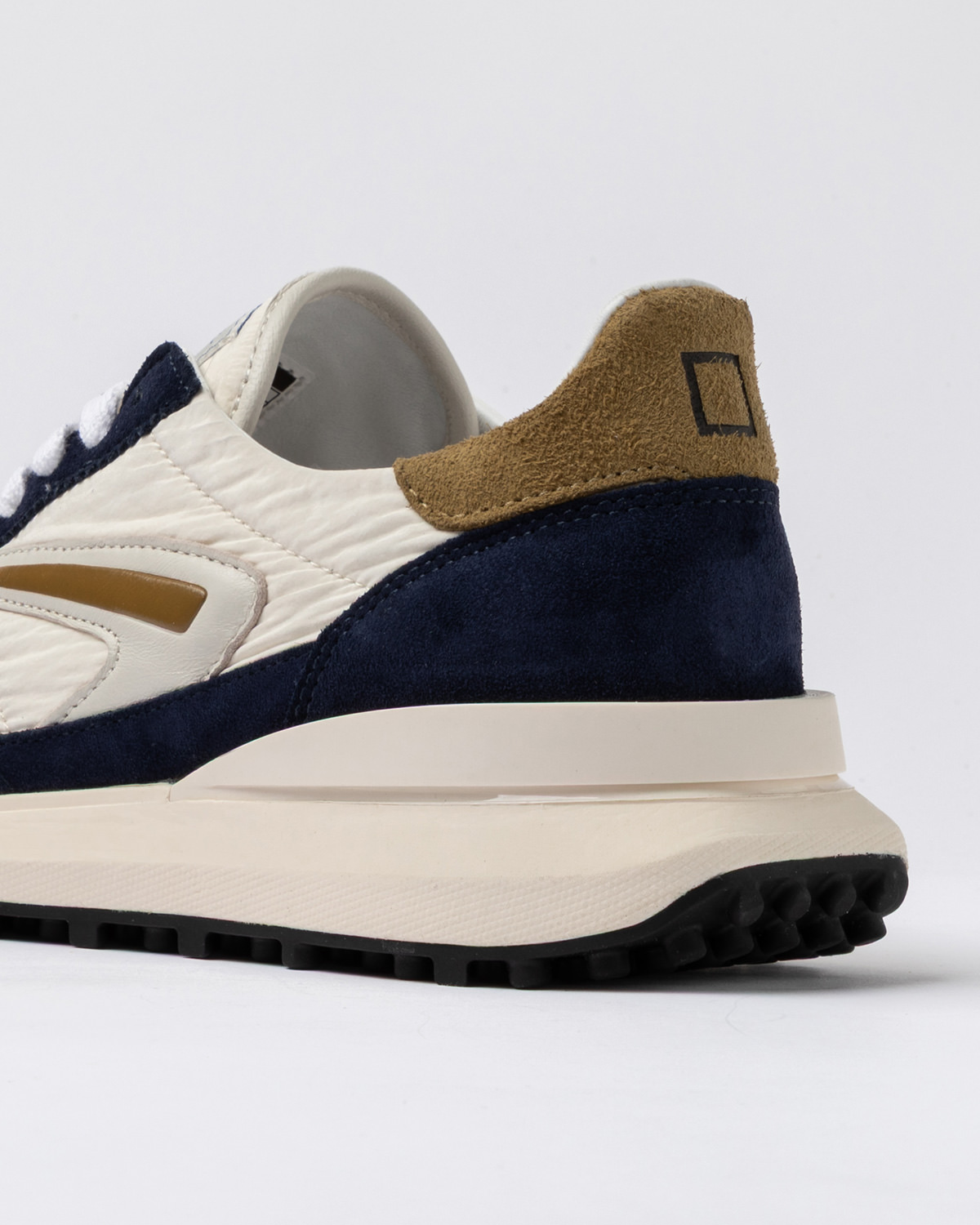 D.A.T.E.: ATHLETA NYLON IVORY-BLUE