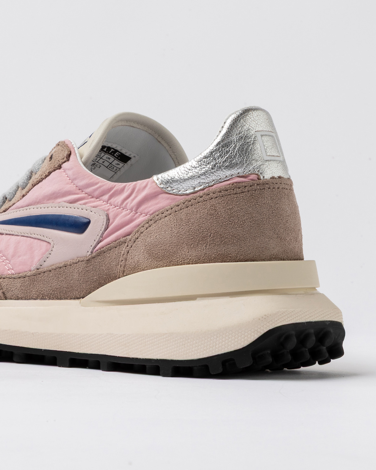 D.A.T.E.: ATHLETA NYLON PINK