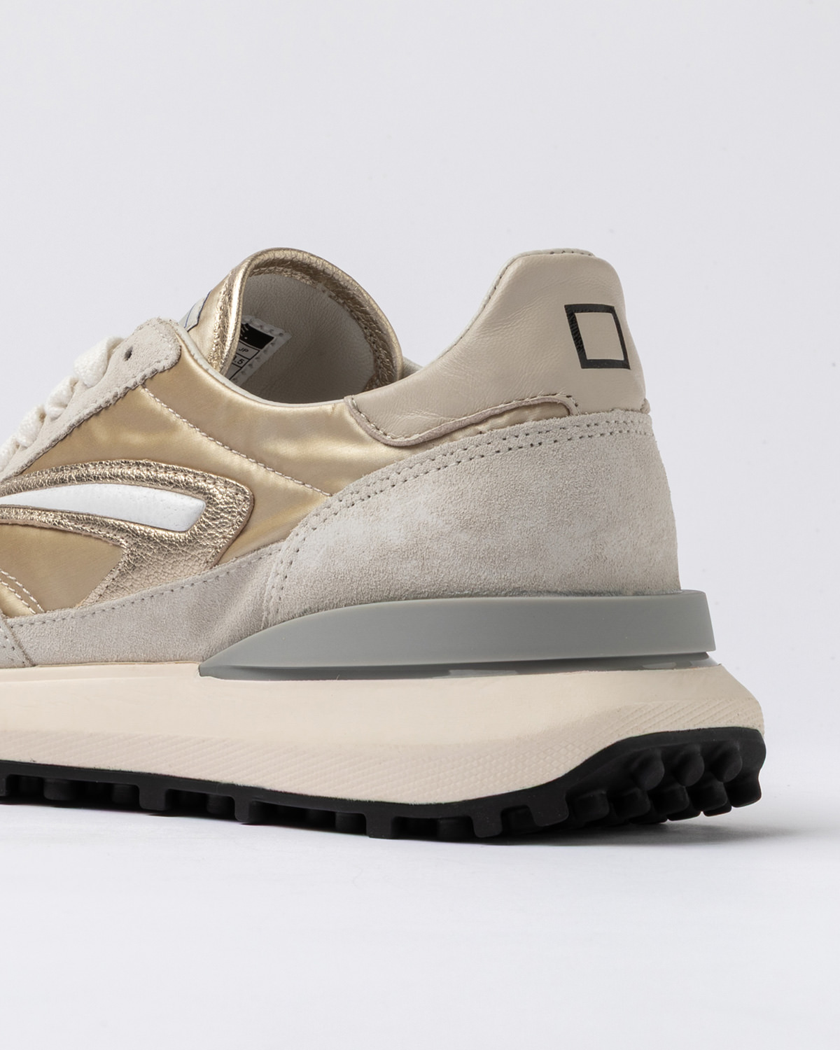 D.A.T.E.: ATHLETA NYLON PLATINUM