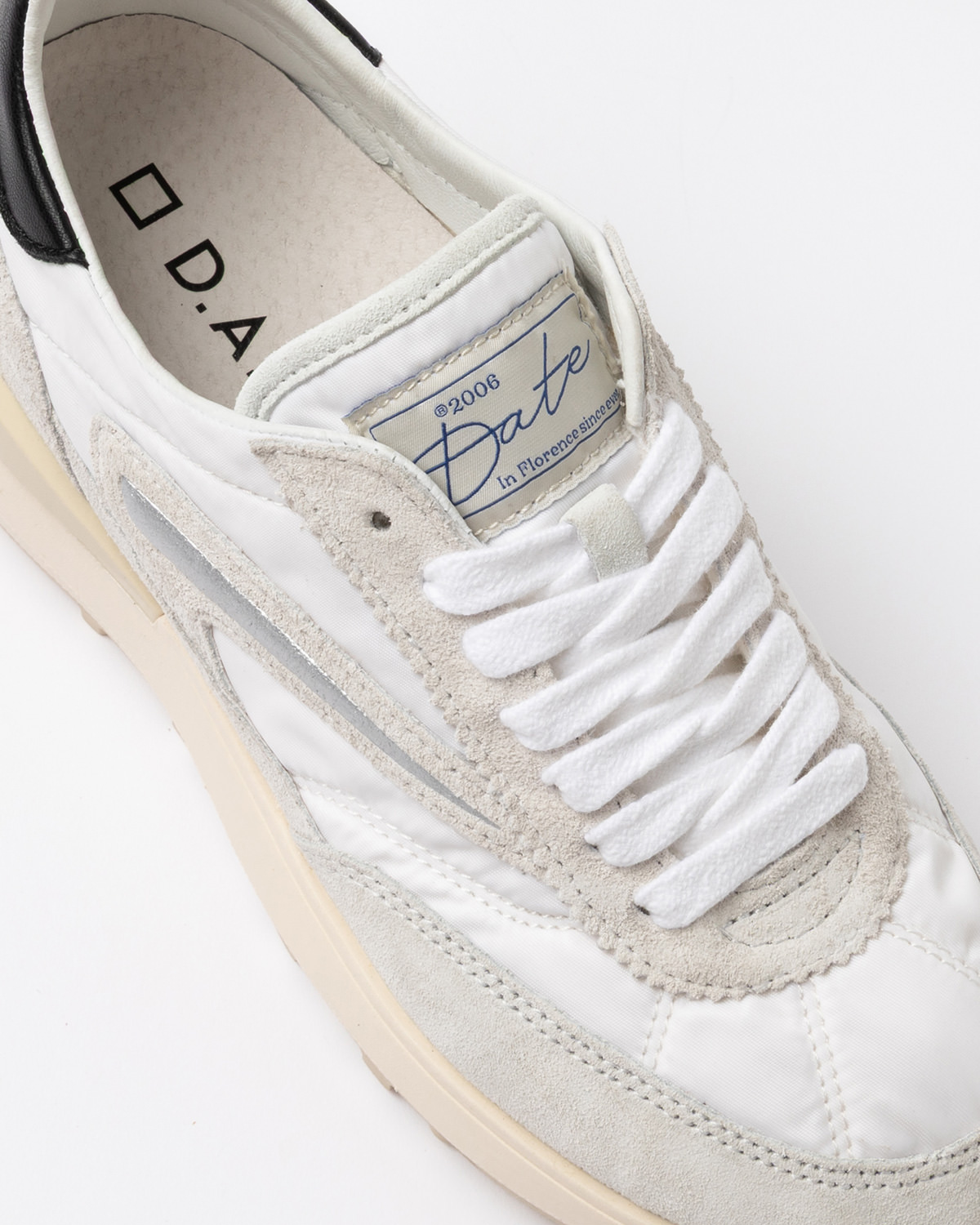 D.A.T.E.: ATHLETA NYLON WHITE-BLACK