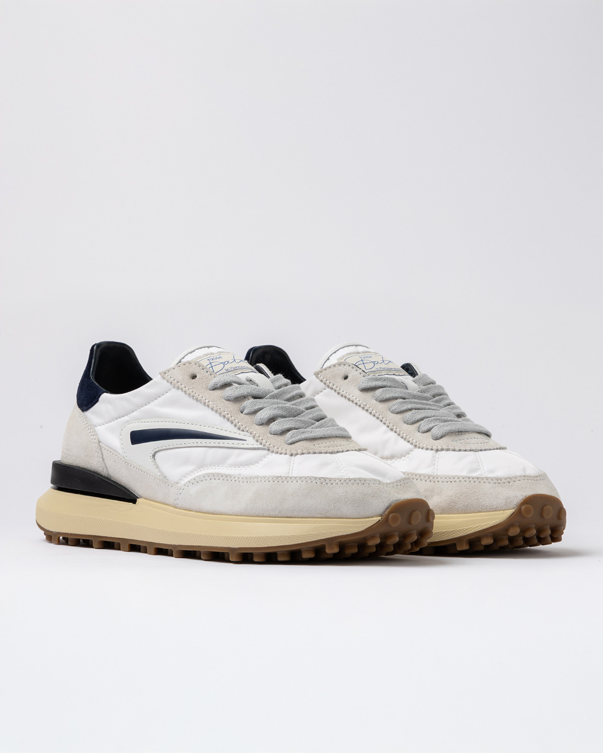 D.A.T.E.: ATHLETA NYLON WHITE-BLUE