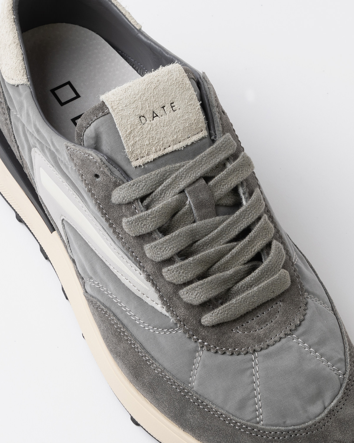 D.A.T.E.: ATHLETA TOUCH GRAY