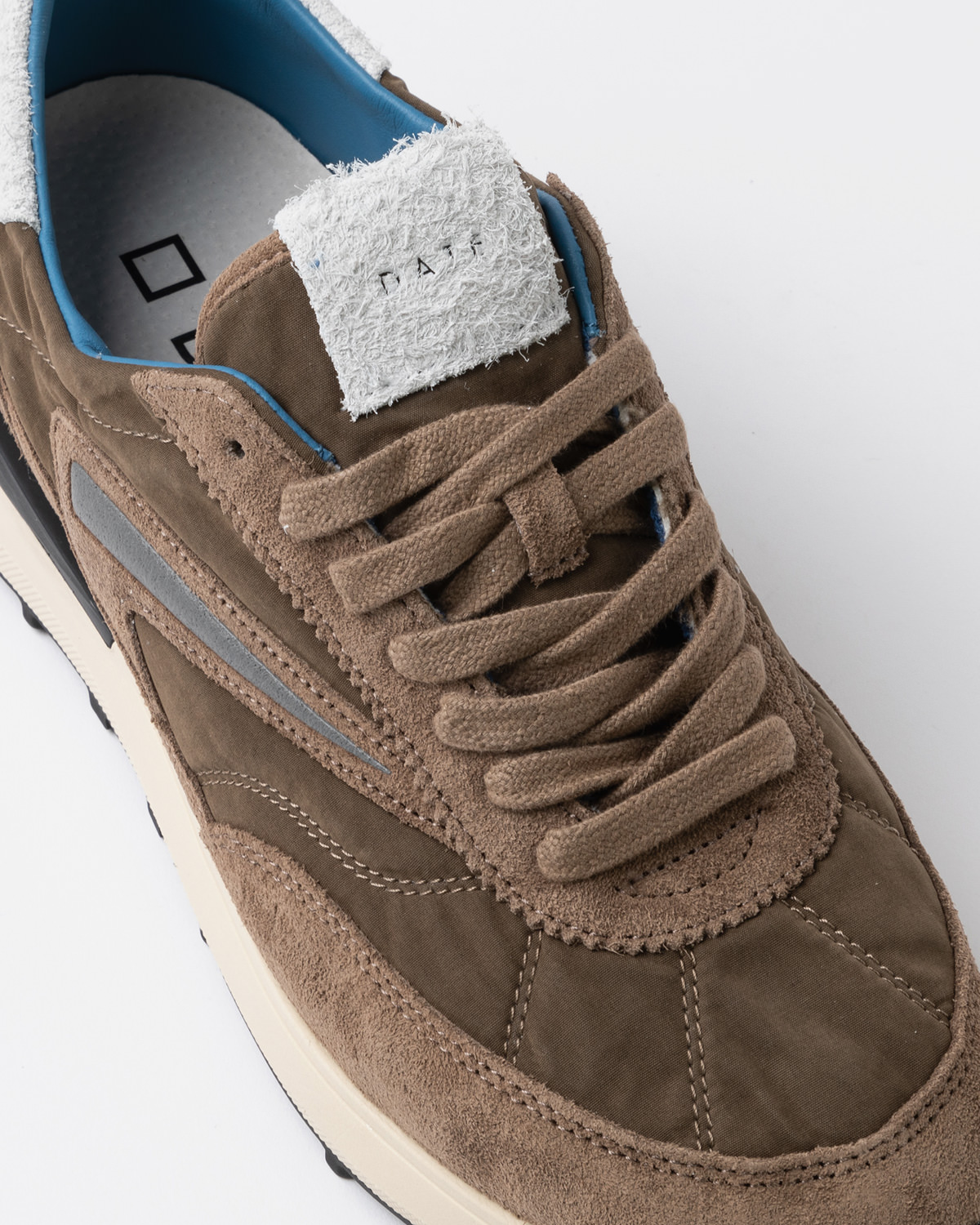 D.A.T.E.: ATHLETA TOUCH MUD