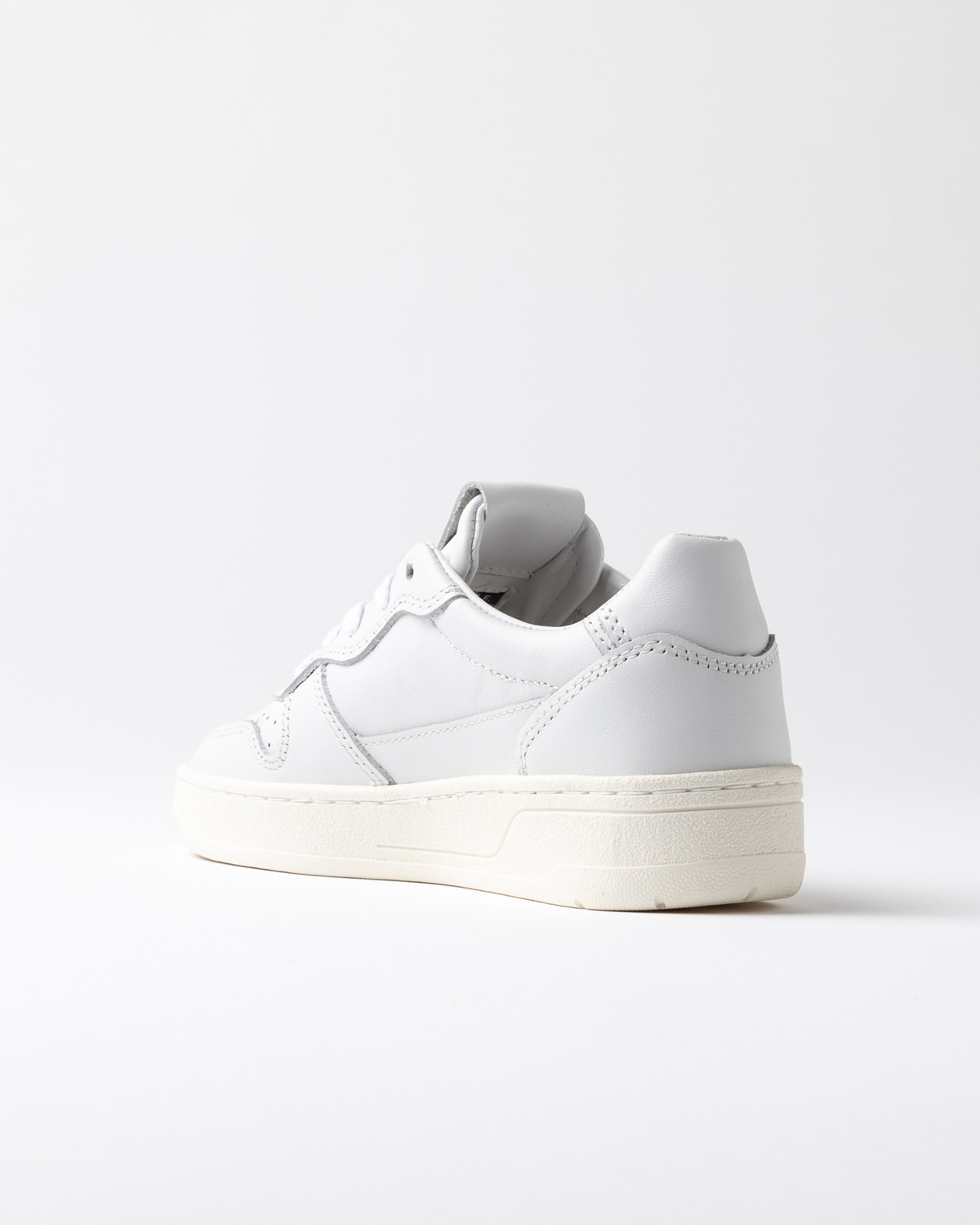 D.A.T.E.: COURT 2.0 3 BASIC WHITE