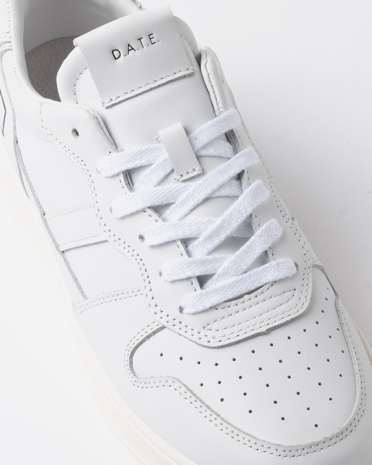 D.A.T.E.: COURT 2.0 BASIC WHITE