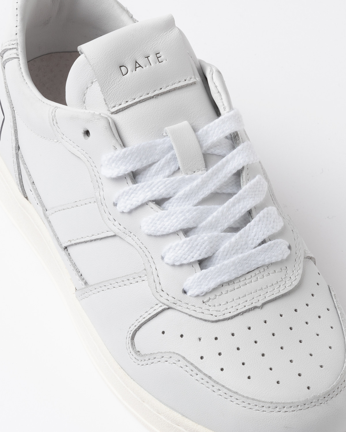 D.A.T.E.: COURT 2.0 BASIC WHITE