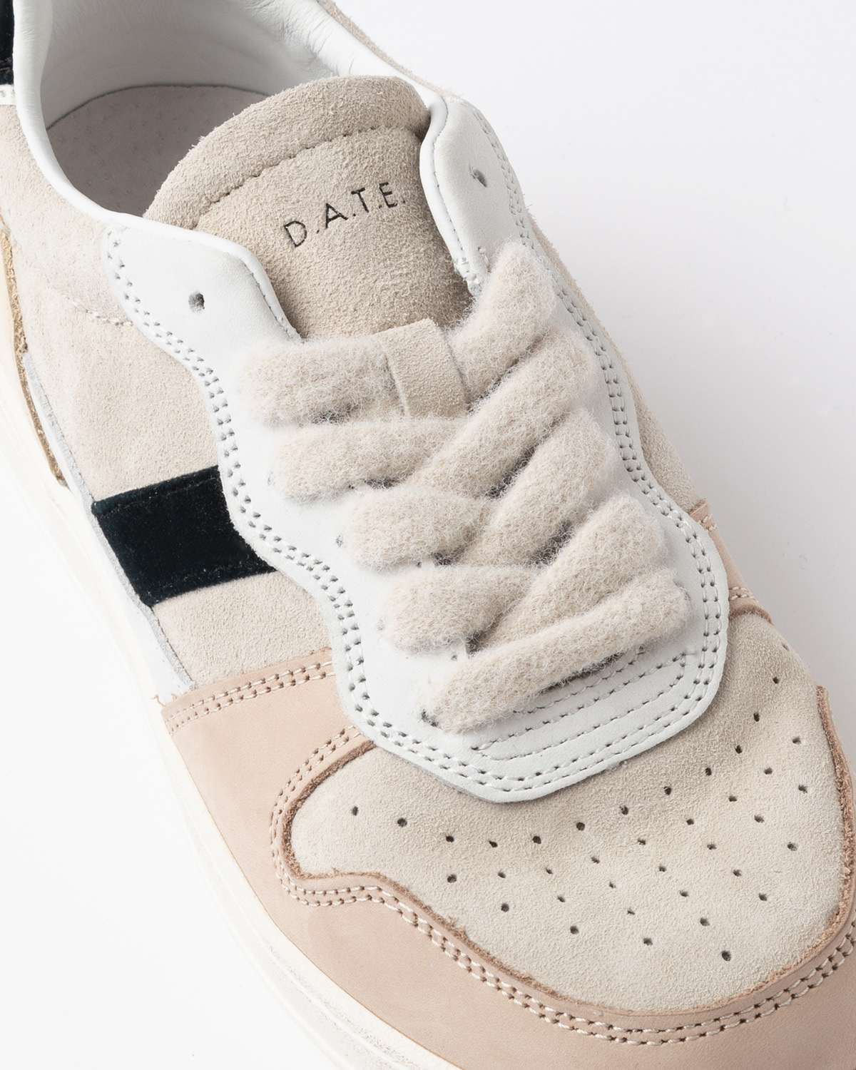 D.A.T.E.: COURT 2.0 COLORED IVORY