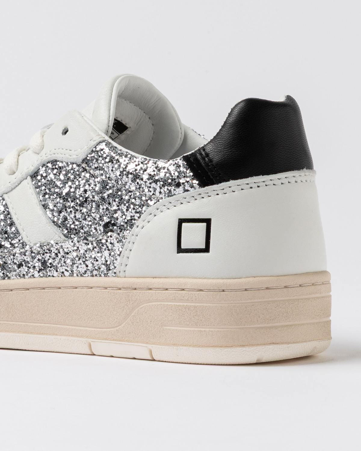 D.A.T.E.: COURT 2.0 GLITTER SILVER