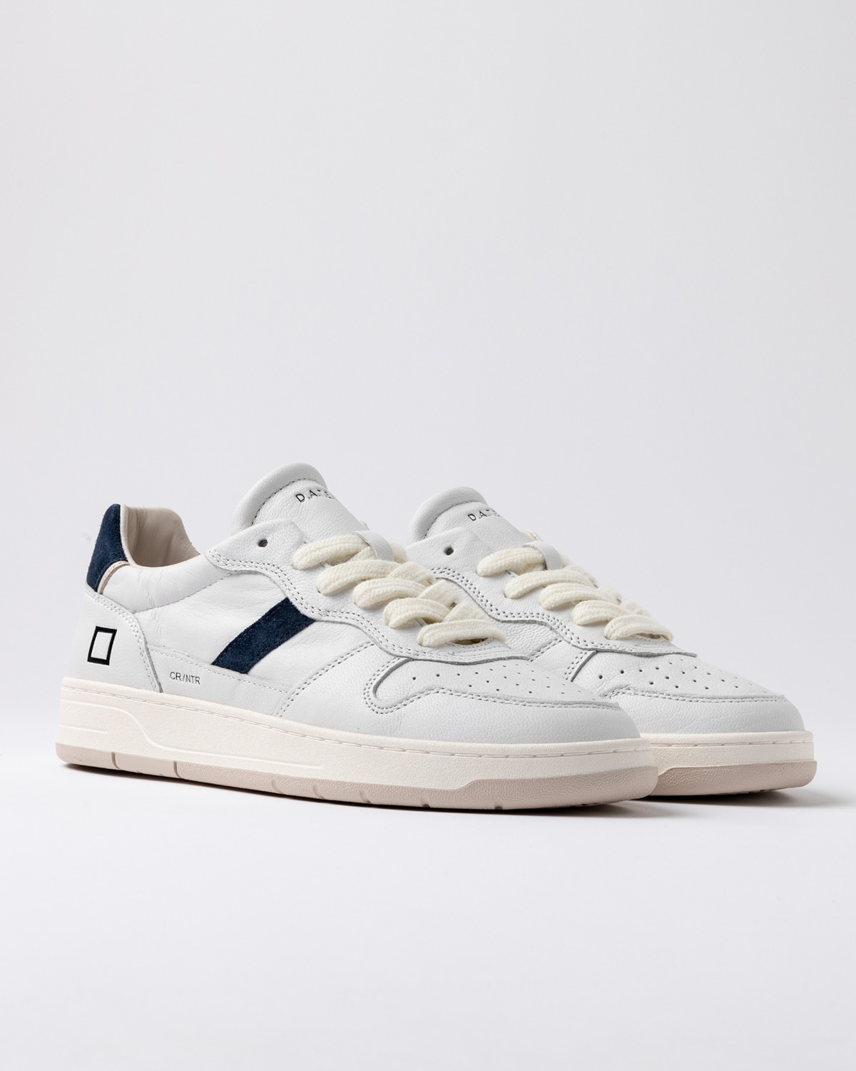 D.A.T.E.: COURT 2.0 NATURAL WHITE-BLUE