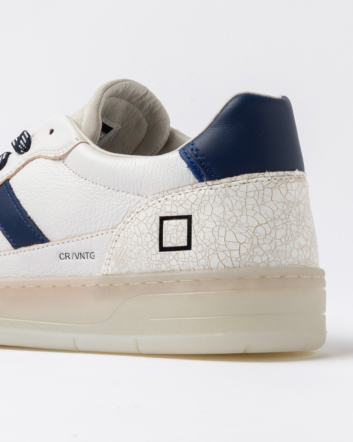 D.A.T.E.: COURT 2.0 NATURAL WHITE-BLUE