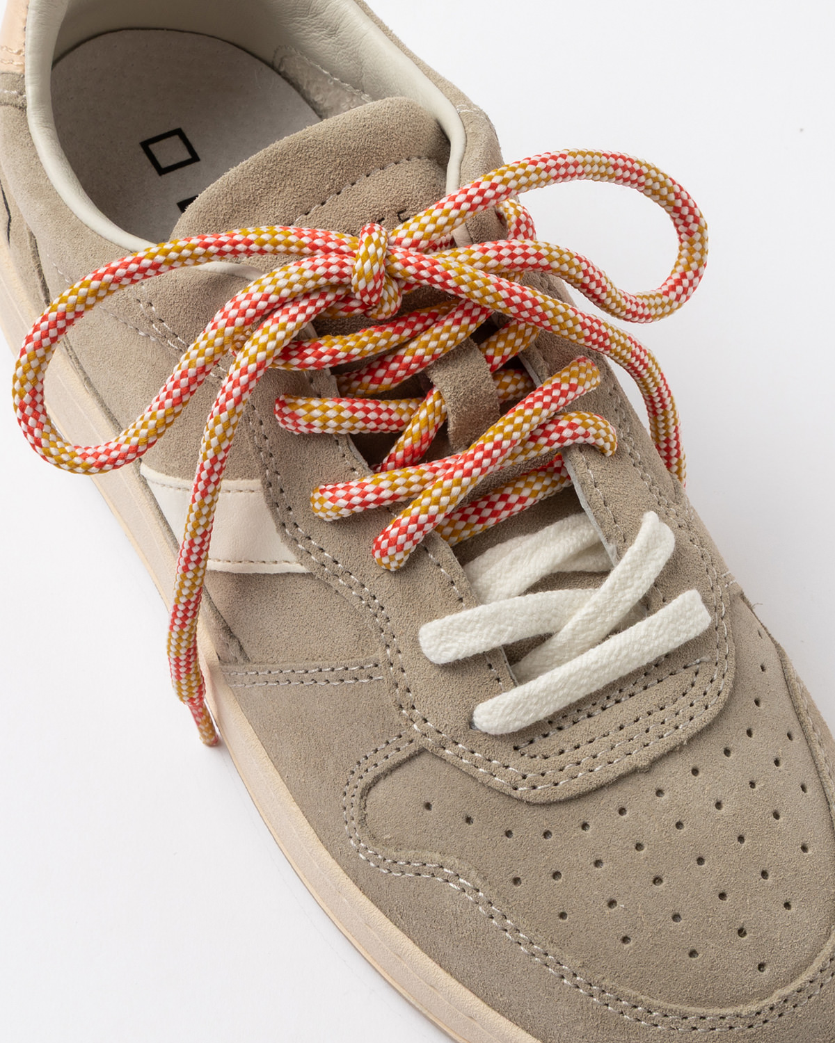 D.A.T.E.: COURT 2.0 SUEDE SAND