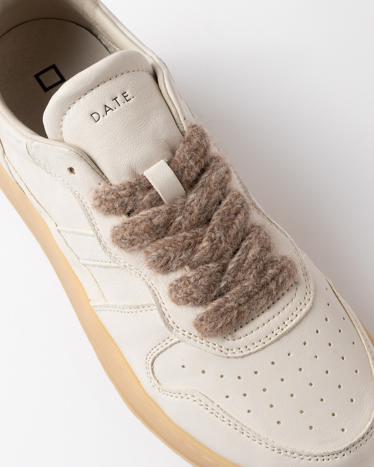 D.A.T.E.: COURT 2.0 USED WHITE