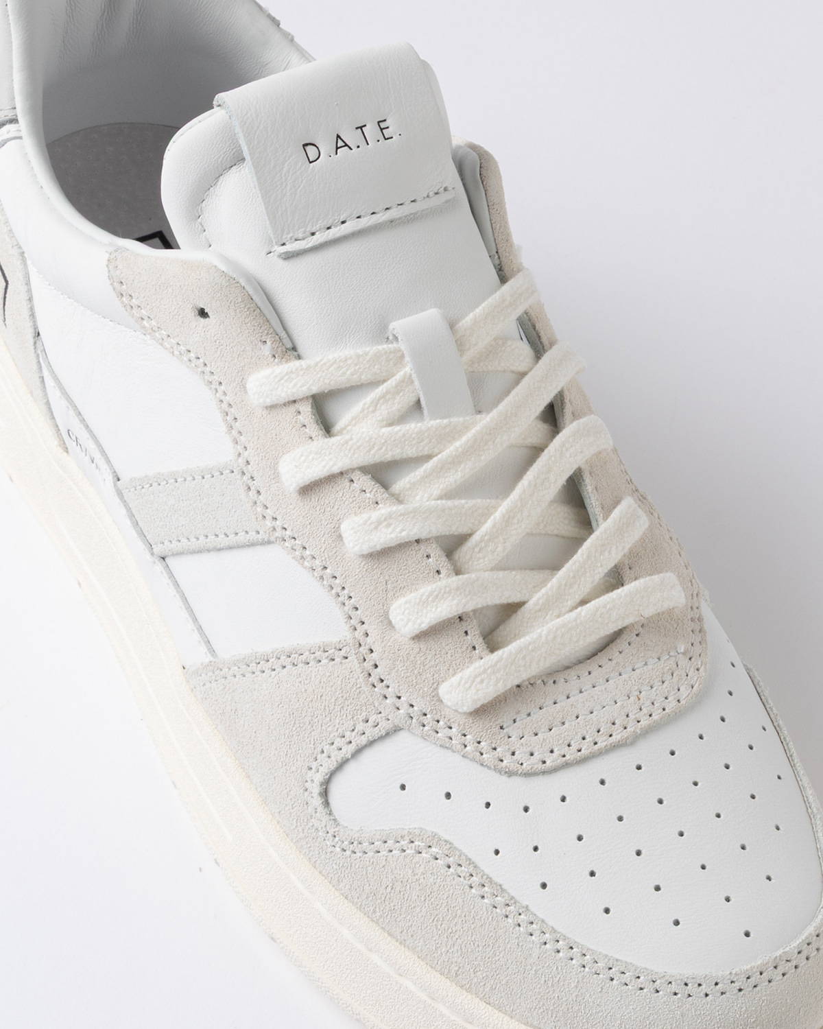 D.A.T.E.: COURT 2.0 VINTAGE CALF WHITE