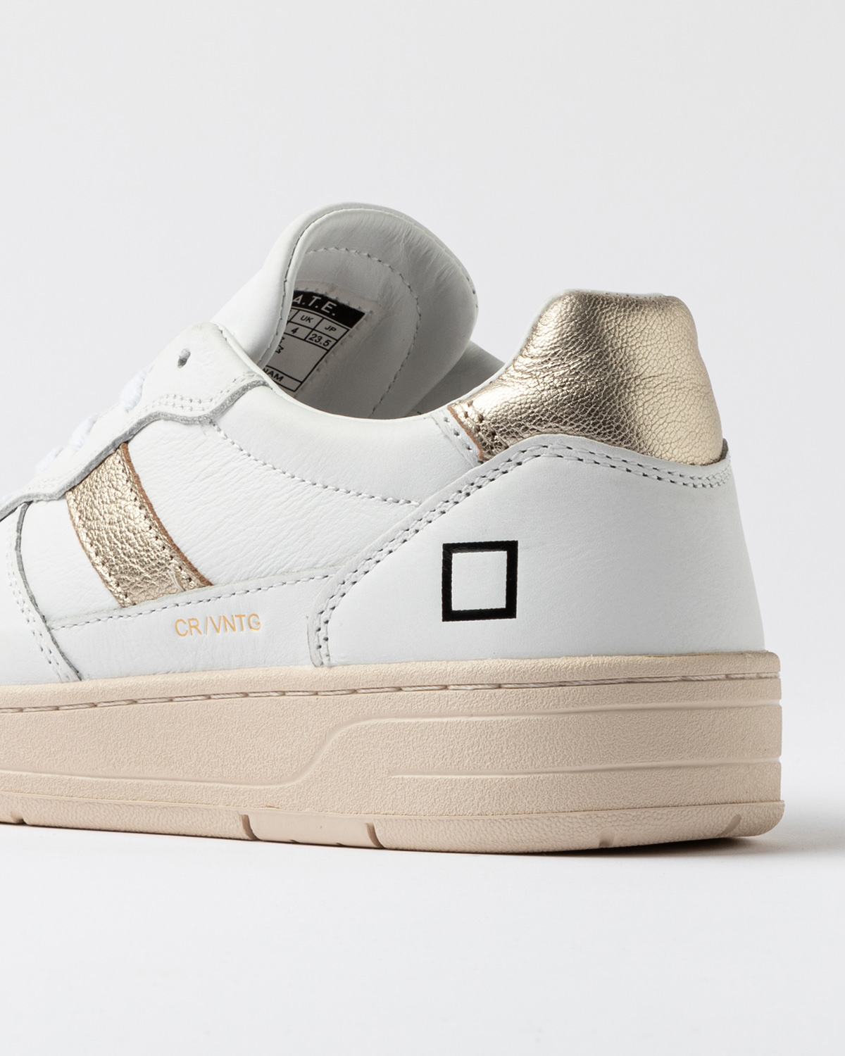 D.A.T.E.: COURT 2.0 VINTAGE CALF WHITE-PLATINUM