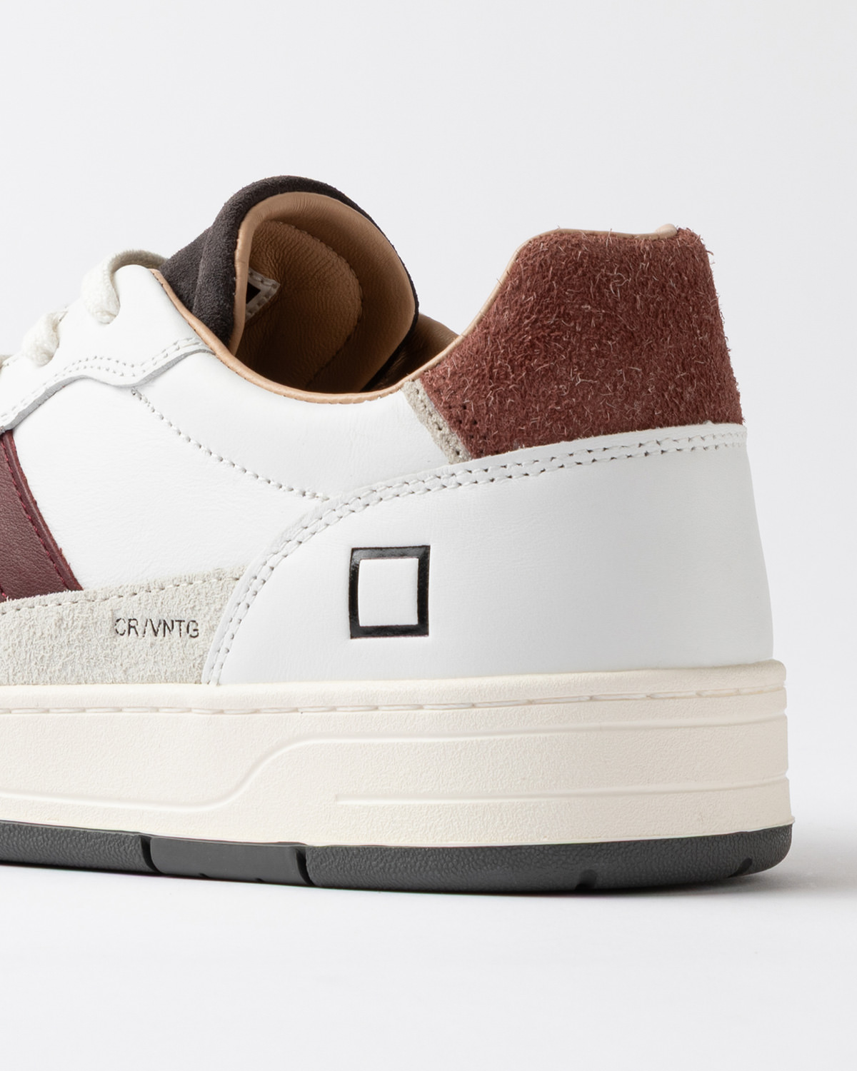 D.A.T.E.: COURT 2.0 VINTAGE WHITE-BORDEAUX
