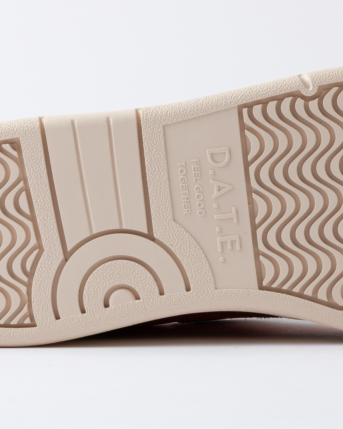 D.A.T.E.: COURT 2.0 WORKSHOP BLACK