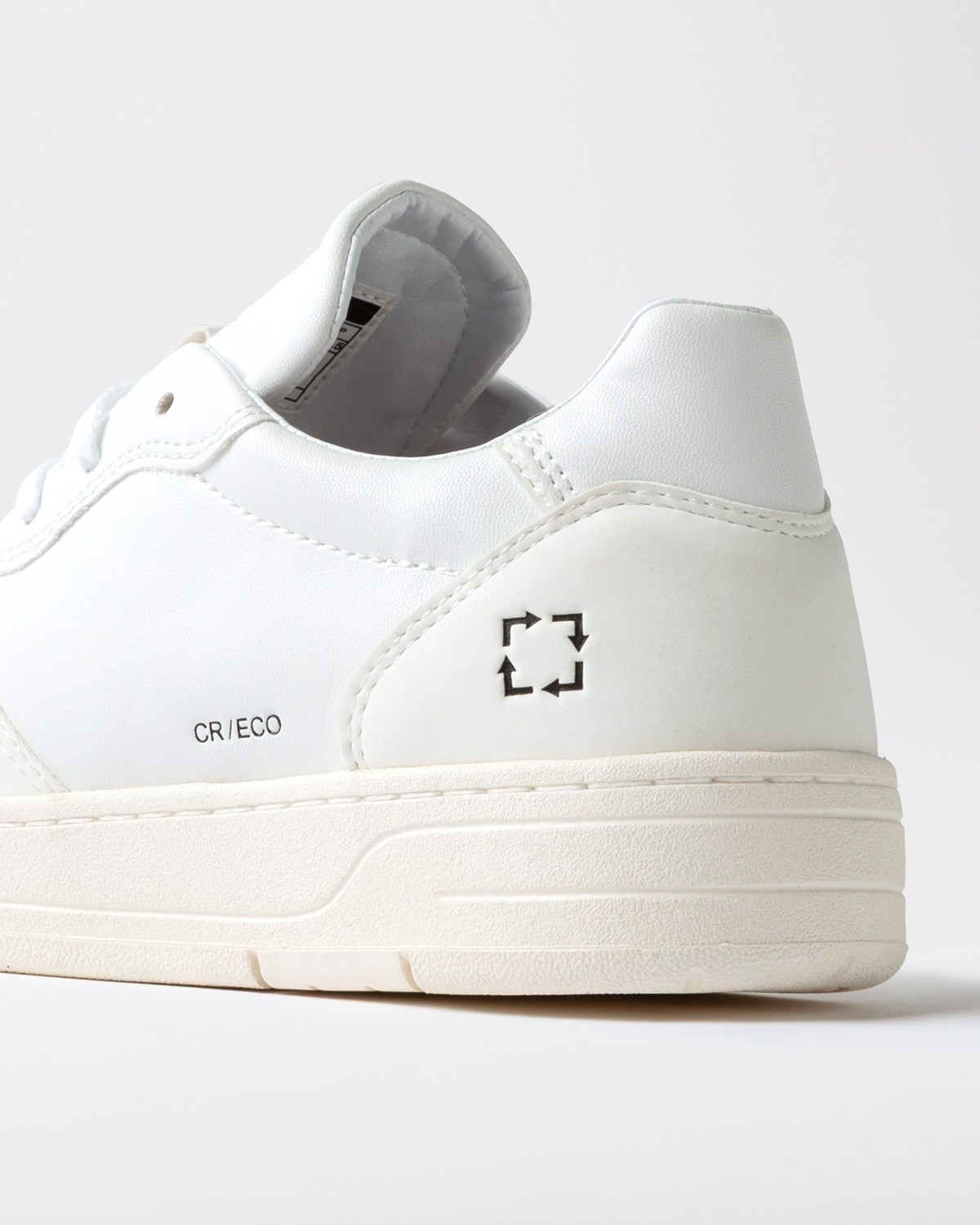 D.A.T.E.: COURT ECO-VEGAN WHITE