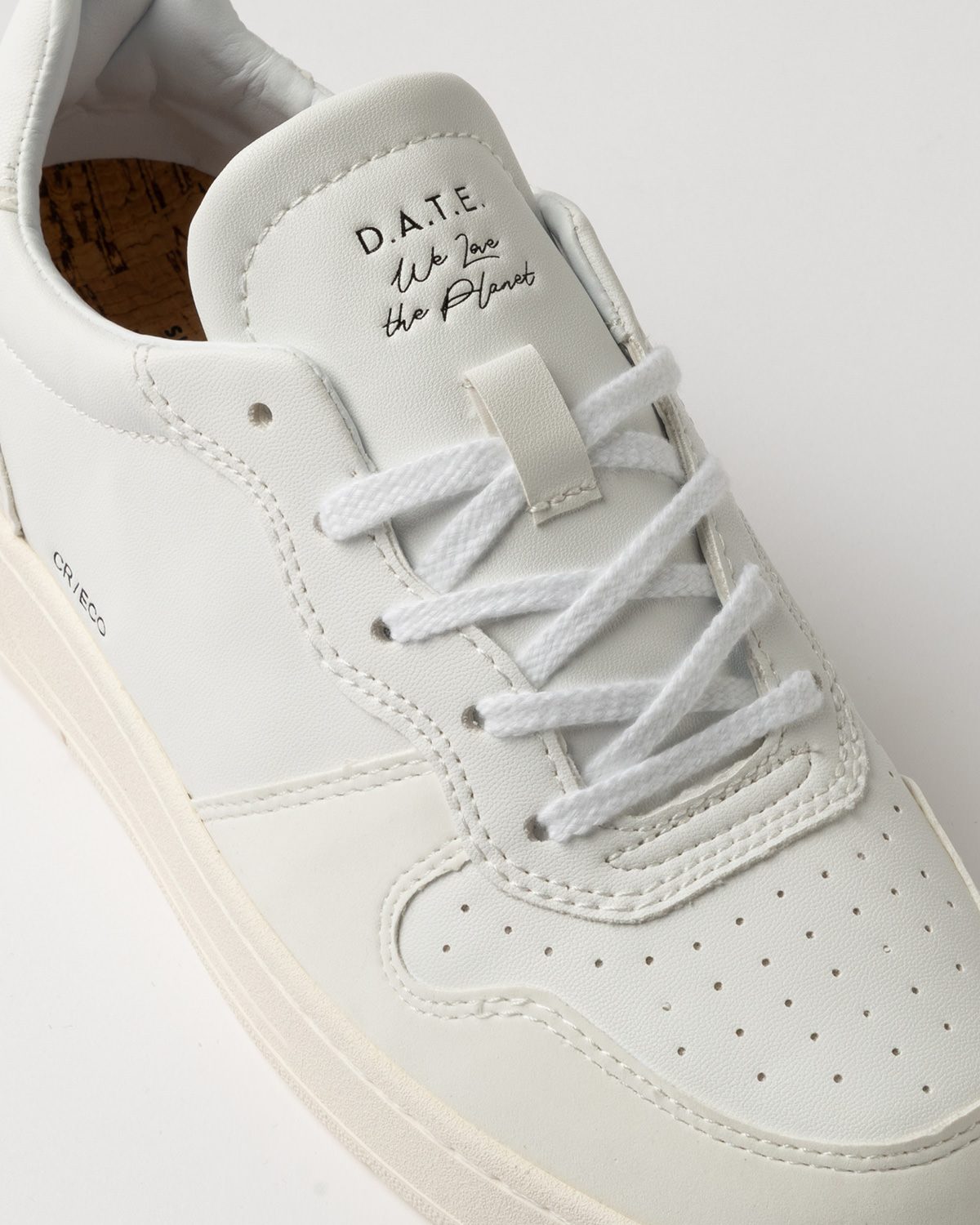 D.A.T.E.: COURT ECO-VEGAN WHITE