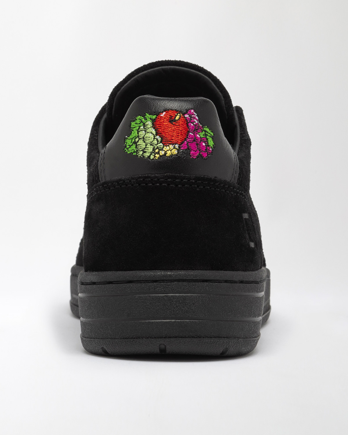 D.A.T.E.: COURT FRUIT BLACK
