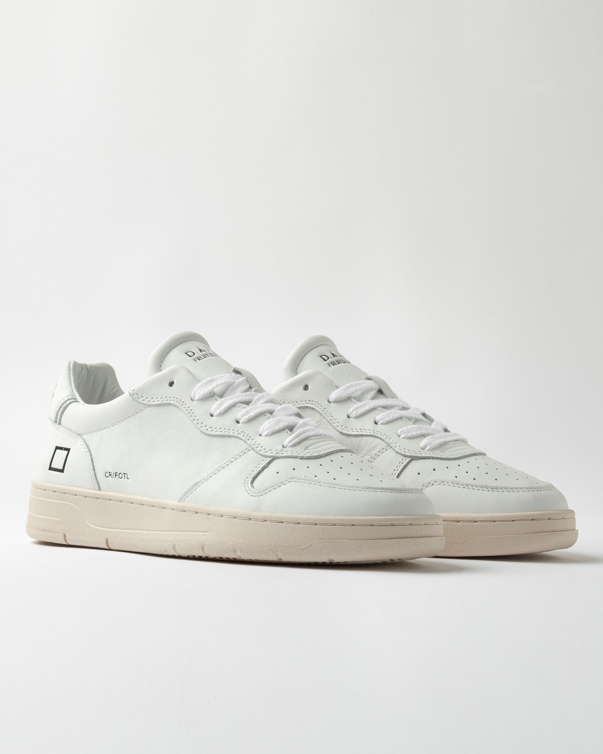 D.A.T.E.: COURT FRUIT WHITE