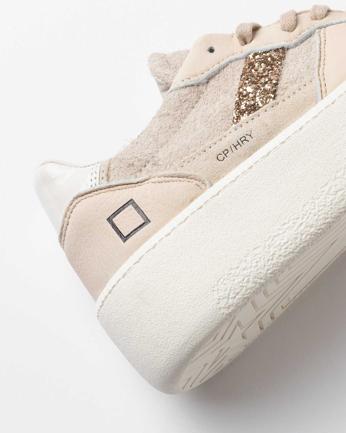 D.A.T.E.: COURT PLATFORM HAIRY BEIGE