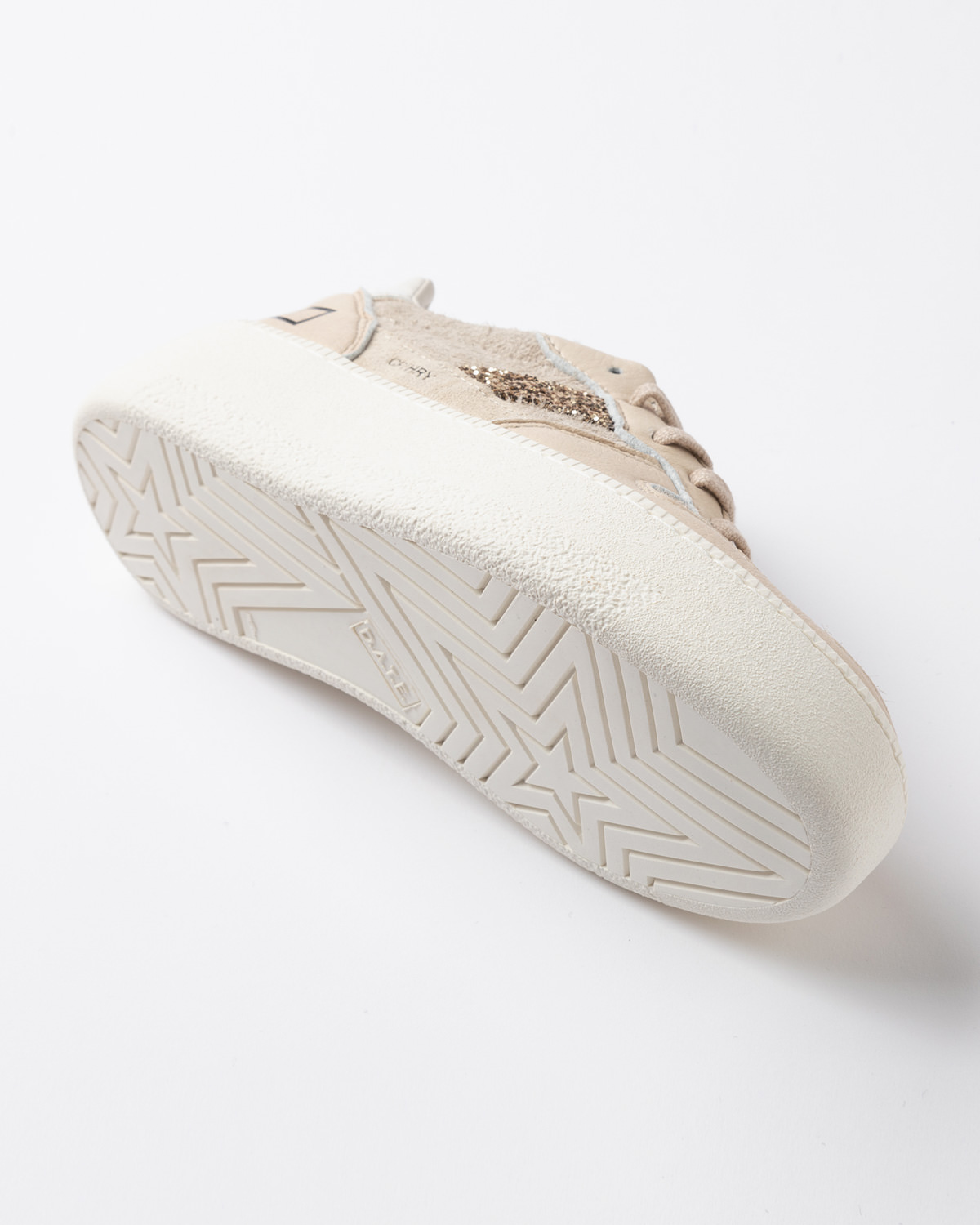 D.A.T.E.: COURT PLATFORM HAIRY BEIGE