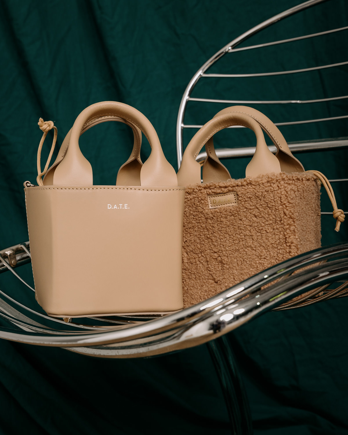 D.A.T.E.: CUBO BAG LEATHER NATURAL